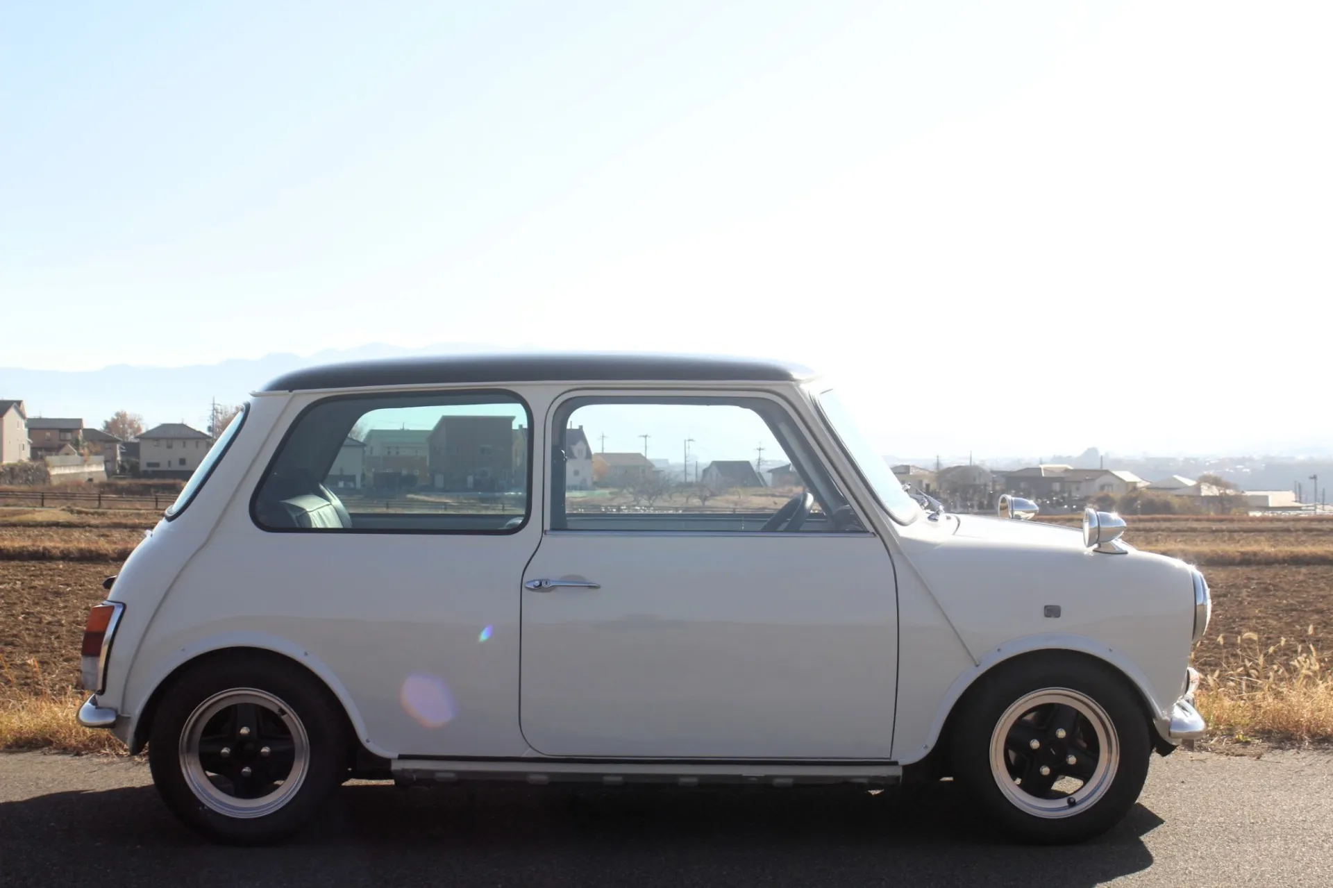 平成7年式　ローバーミニ1.3　インジェクション　4MT　全塗装済み！　新品美品多数！