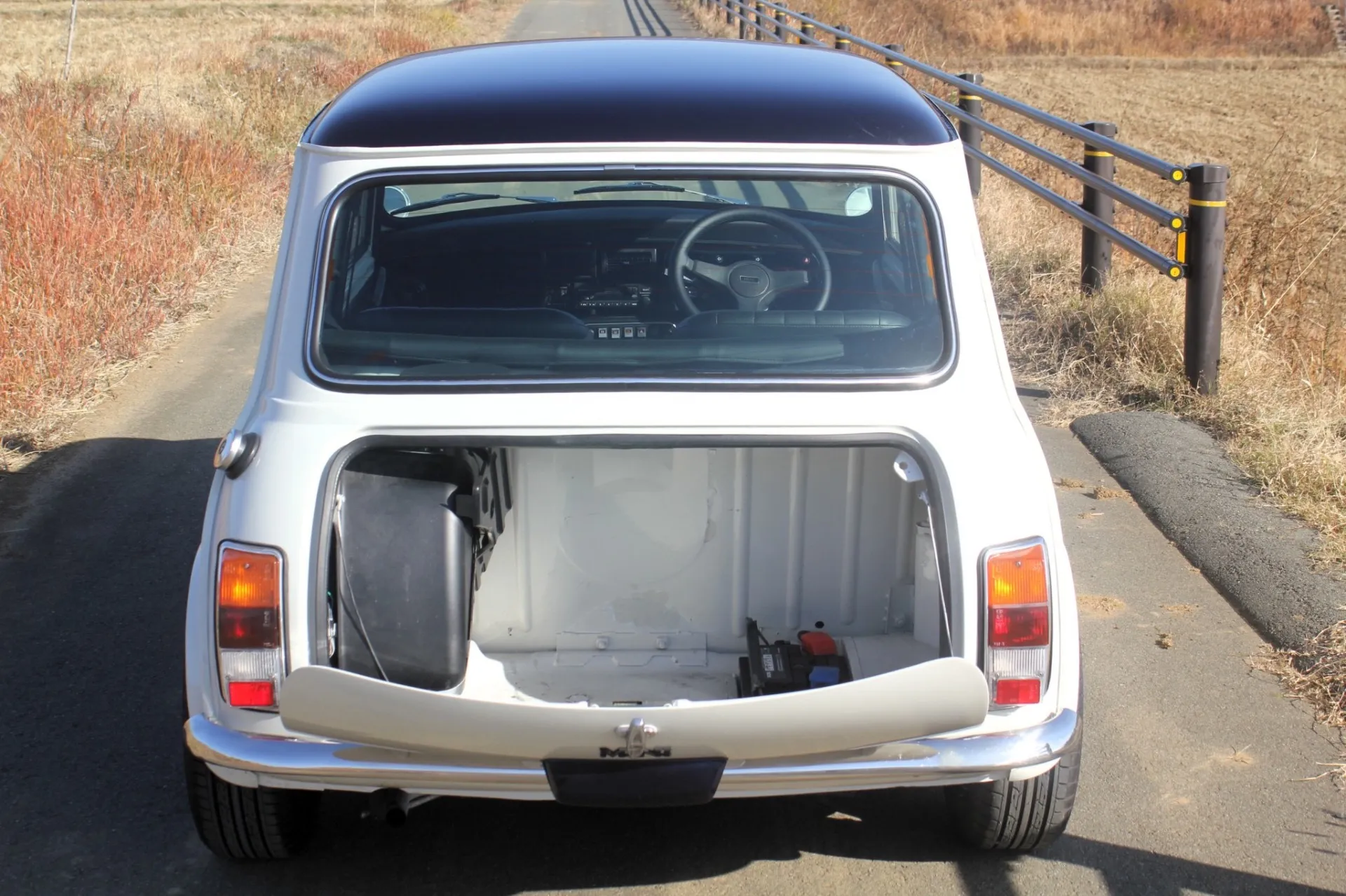 平成7年式　ローバーミニ1.3　インジェクション　4MT　全塗装済み！　新品美品多数！