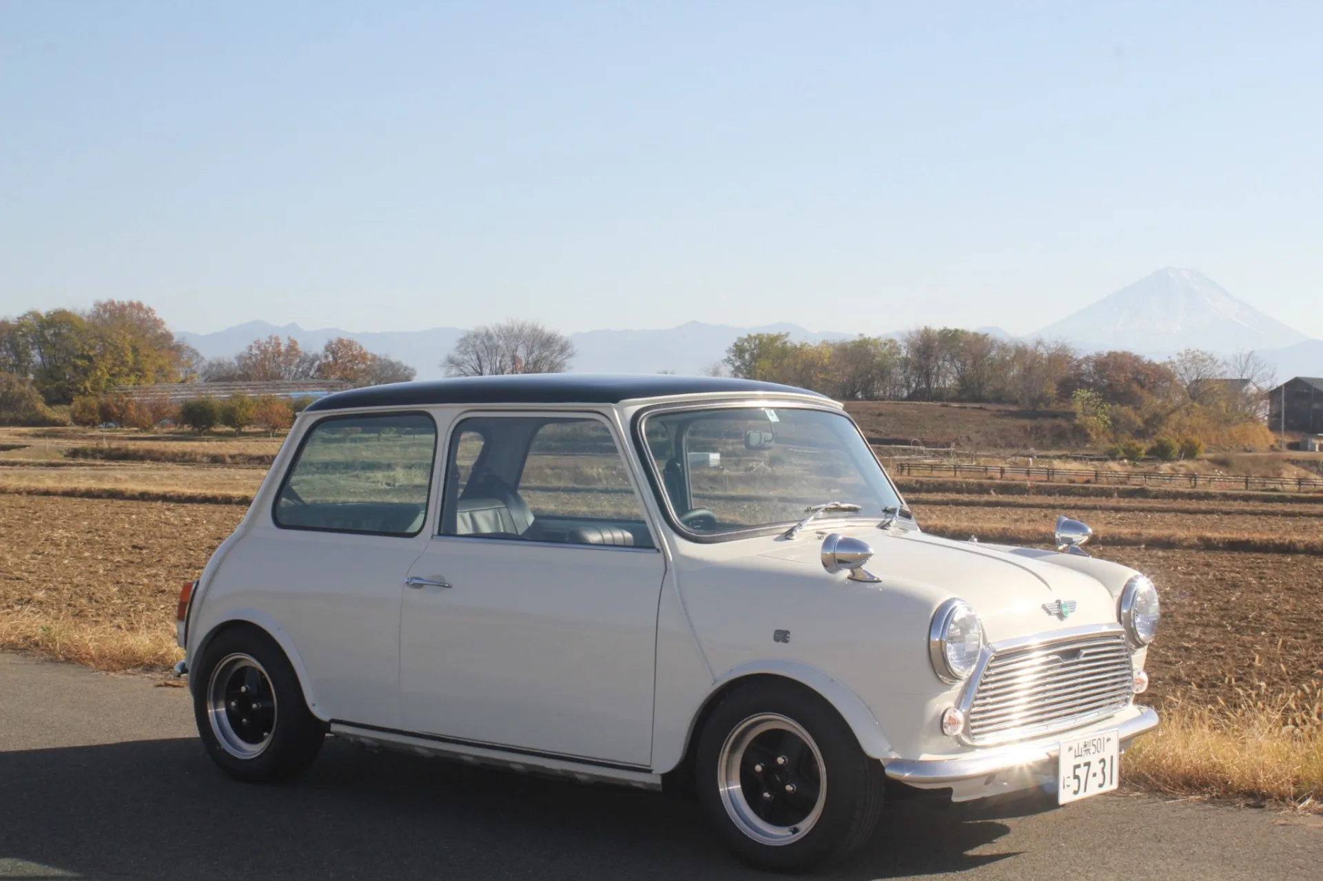 平成7年式　ローバーミニ1.3　インジェクション　4MT　全塗装済み！　新品美品多数！