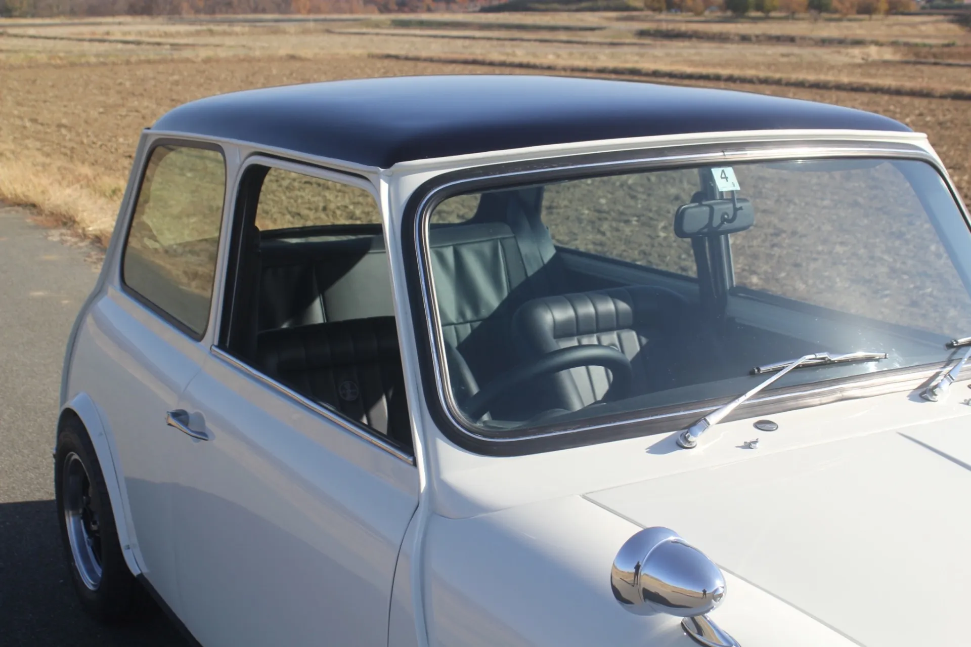 平成7年式　ローバーミニ1.3　インジェクション　4MT　全塗装済み！　新品美品多数！