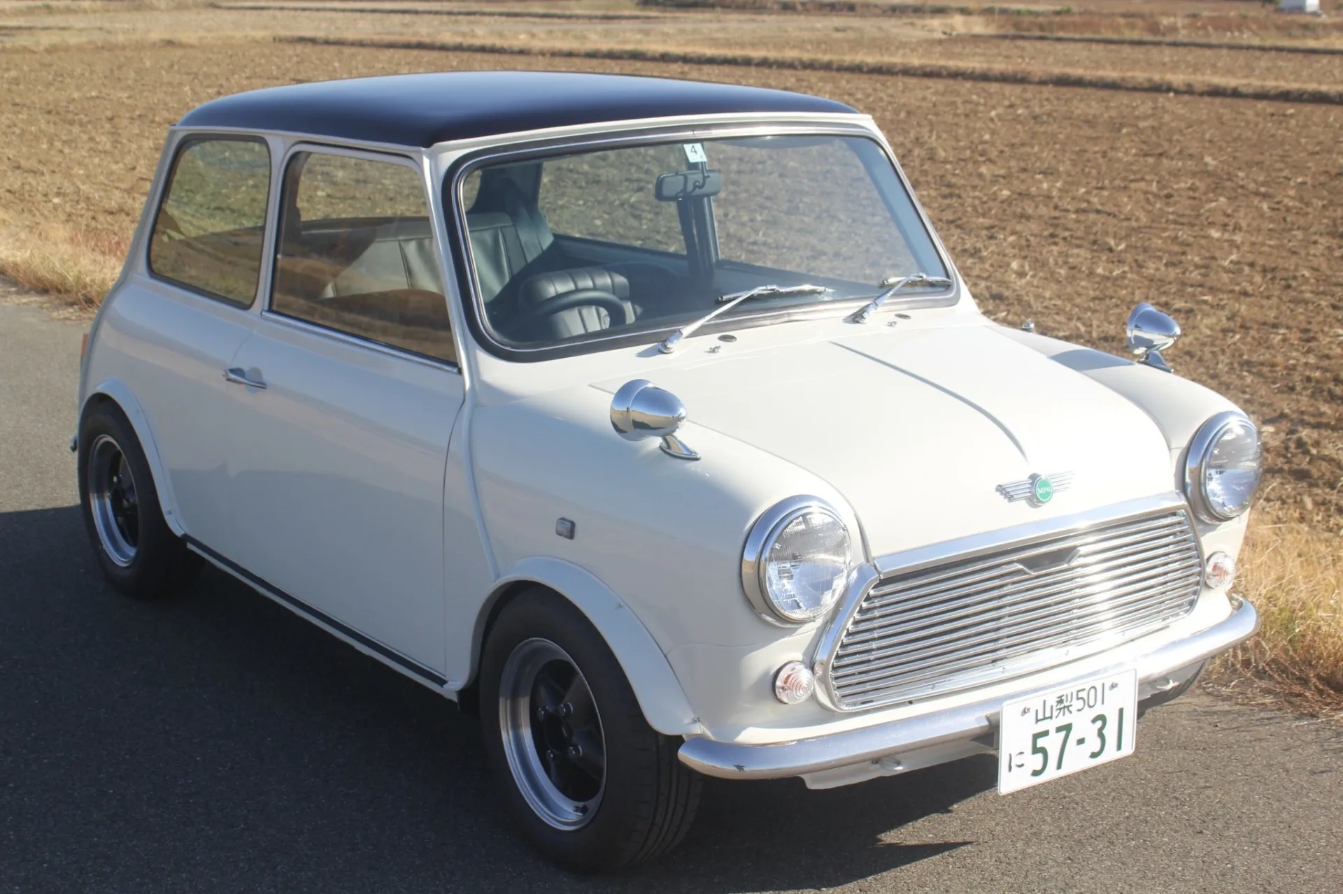 平成7年式　ローバーミニ1.3　インジェクション　4MT　全塗装済み！　新品美品多数！